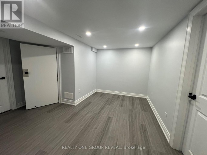BASEMENT - 75 REGATTA CRESCENT, Toronto (Newtonbrook West), Ontario, M2R2X7
