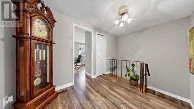 27 DUNKELD WAY Markham (Royal Orchard) Ontario photo 22