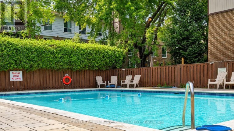 27 DUNKELD WAY, Markham (Royal Orchard), Ontario, L3T4Y8