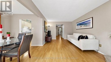 27 DUNKELD WAY Markham (Royal Orchard) Ontario photo 5