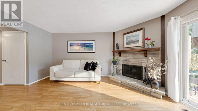 27 DUNKELD WAY, Markham (Royal Orchard), Ontario, L3T4Y8