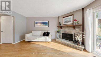 27 DUNKELD WAY Markham (Royal Orchard) Ontario photo 6