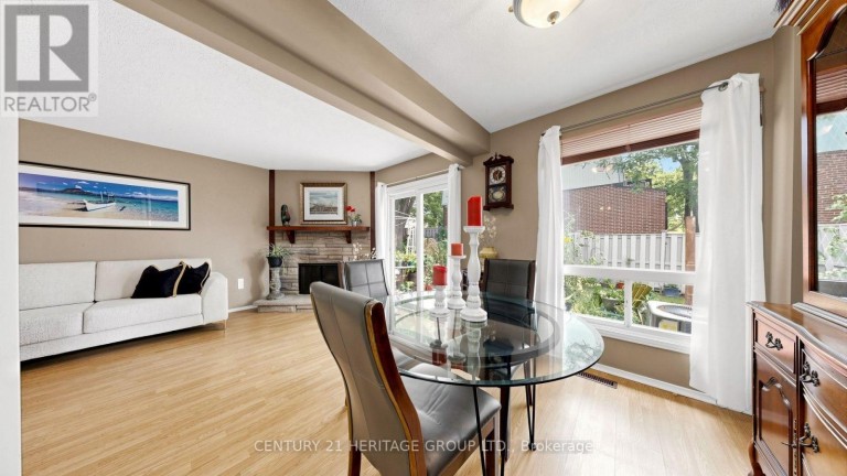 27 DUNKELD WAY, Markham (Royal Orchard), Ontario, L3T4Y8