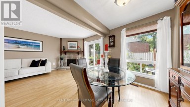 27 DUNKELD WAY Markham (Royal Orchard) Ontario photo 9
