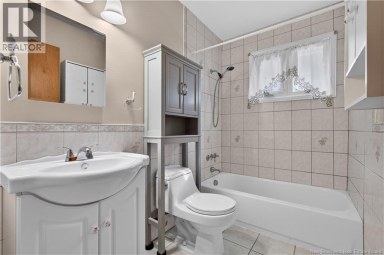 18 Lobban Avenue Miramichi New Brunswick photo 15