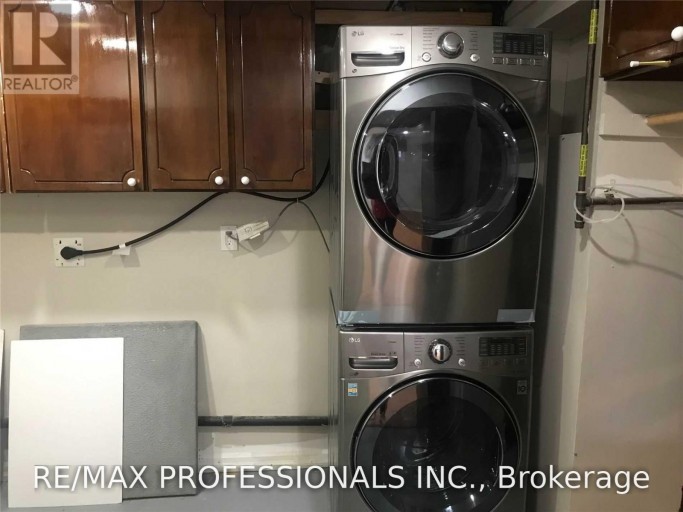 BSMT - 1582 OTTERBY ROAD, Mississauga (Applewood), Ontario, L4X1W7