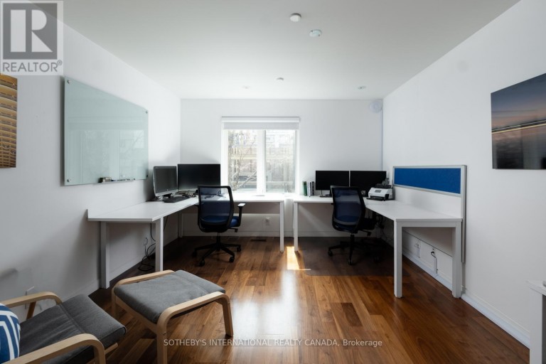 SECOND FLOOR - 101 SCOLLARD STREET, Toronto (Annex), Ontario, M5R1G4