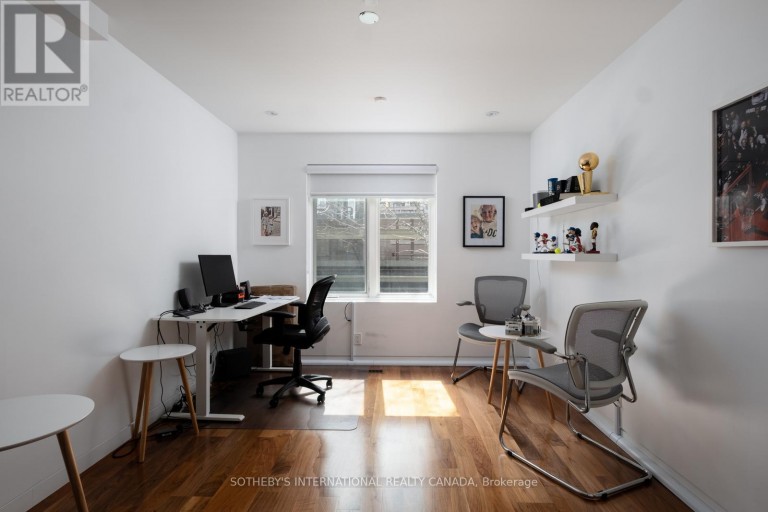 SECOND FLOOR - 101 SCOLLARD STREET, Toronto (Annex), Ontario, M5R1G4
