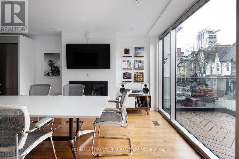 SECOND FLOOR - 101 SCOLLARD STREET, Toronto (Annex), Ontario, M5R1G4