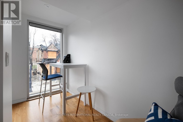 SECOND FLOOR - 101 SCOLLARD STREET, Toronto (Annex), Ontario, M5R1G4