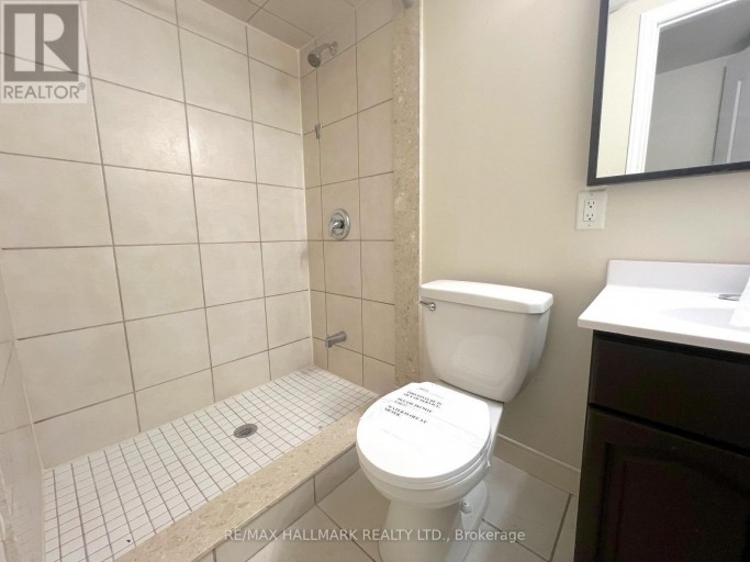 33 LODGEWAY DRIVE, Vaughan, Ontario, L6A3S6