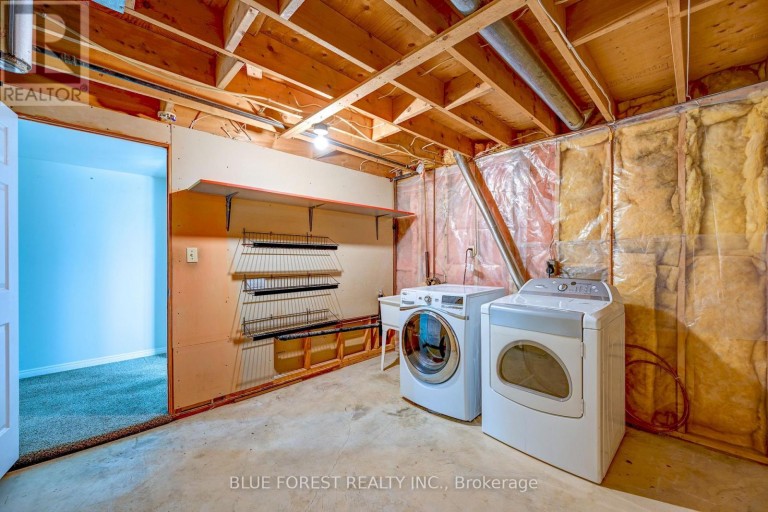 132 ARDSLEY CRESCENT, London North (North I), Ontario, N6G3W7