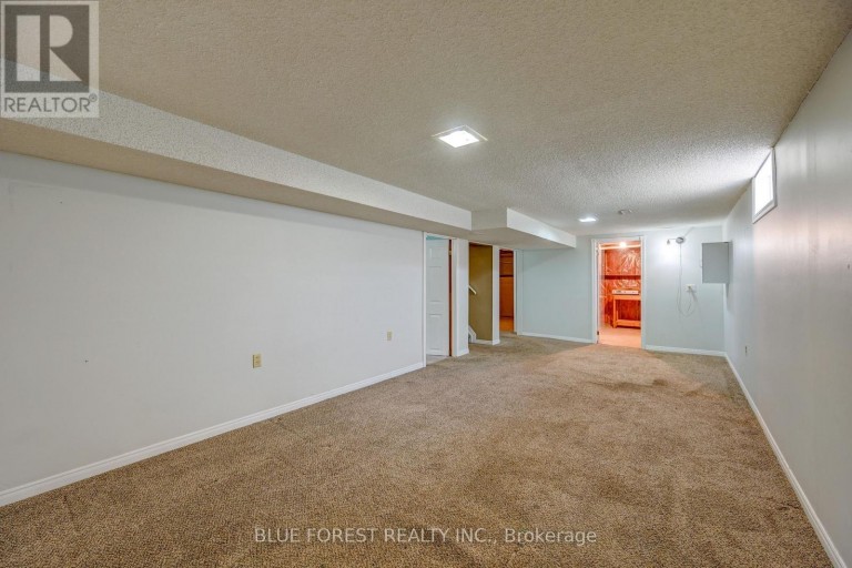 132 ARDSLEY CRESCENT, London North (North I), Ontario, N6G3W7