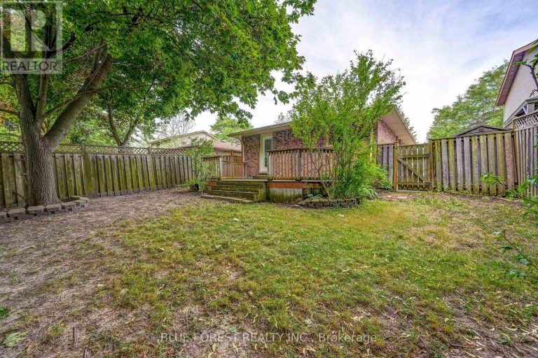 132 ARDSLEY CRESCENT, London North (North I), Ontario, N6G3W7