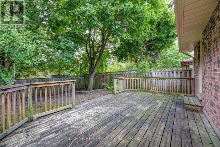 132 ARDSLEY CRESCENT, London North (North I), Ontario, N6G3W7