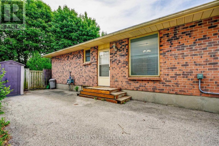 132 ARDSLEY CRESCENT, London North (North I), Ontario, N6G3W7