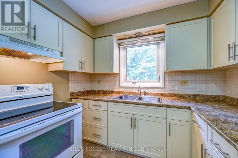 132 ARDSLEY CRESCENT, London North (North I), Ontario, N6G3W7