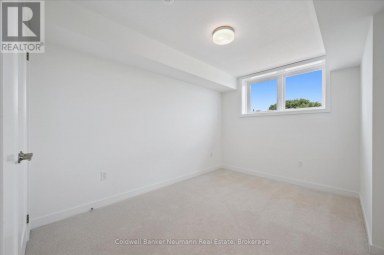 25 - 940 ST DAVID STREET N Centre Wellington (Fergus) Ontario photo 13