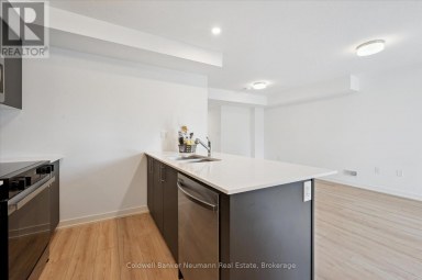 25 - 940 ST DAVID STREET N Centre Wellington (Fergus) Ontario photo 6