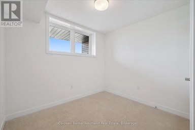 25 - 940 ST DAVID STREET N Centre Wellington (Fergus) Ontario photo 9