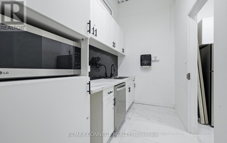 11 - 190 STATION STREET, Ajax (South West), Ontario, L1S1R9