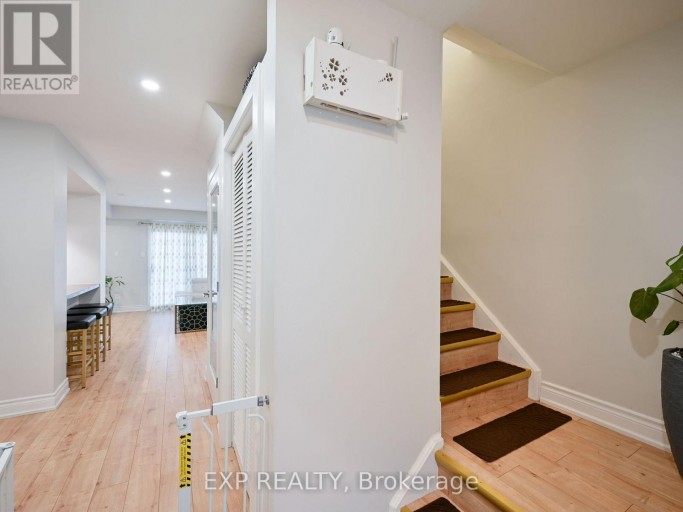 64 - 3351 HORNBEAM CRESCENT N, Mississauga (Erin Mills), Ontario, L5L3Z8