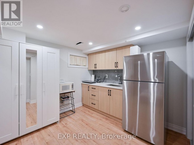 64 - 3351 HORNBEAM CRESCENT N, Mississauga (Erin Mills), Ontario, L5L3Z8