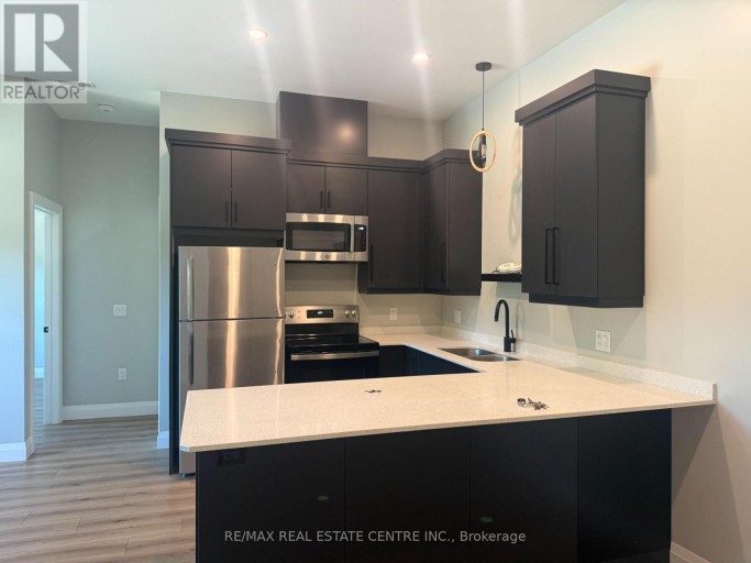 4 - 8 MAIN STREET S, East Luther Grand Valley (Grand Valley), Ontario, L9W5S6