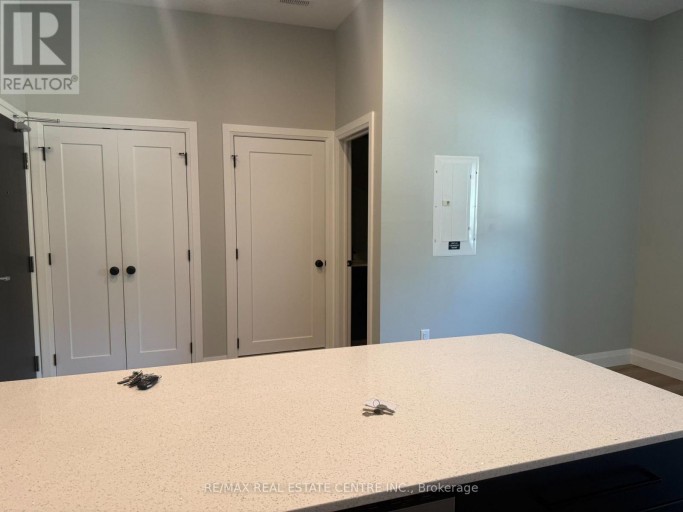 4 - 8 MAIN STREET S, East Luther Grand Valley (Grand Valley), Ontario, L9W5S6