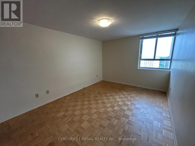 2908 - 5 MASSEY SQUARE, Toronto (Crescent Town), Ontario, M4C5L6
