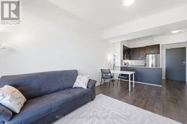 719 - 11611 YONGE STREET N Richmond Hill (Jefferson) Ontario photo 3