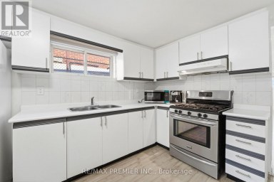 15 MADONNA GARDENS Toronto (Humber Summit) Ontario photo 25