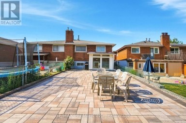 15 MADONNA GARDENS Toronto (Humber Summit) Ontario photo 29