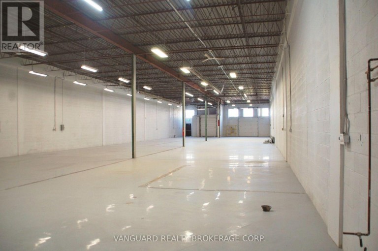 820 FLINT ROAD, Toronto (York University Heights), Ontario, M3J2J5