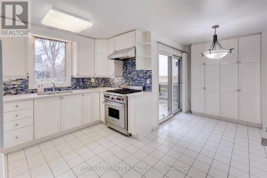 12 TREGELLIS ROAD Toronto (Lansing-Westgate) Ontario photo 11