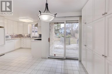 12 TREGELLIS ROAD Toronto (Lansing-Westgate) Ontario photo 14