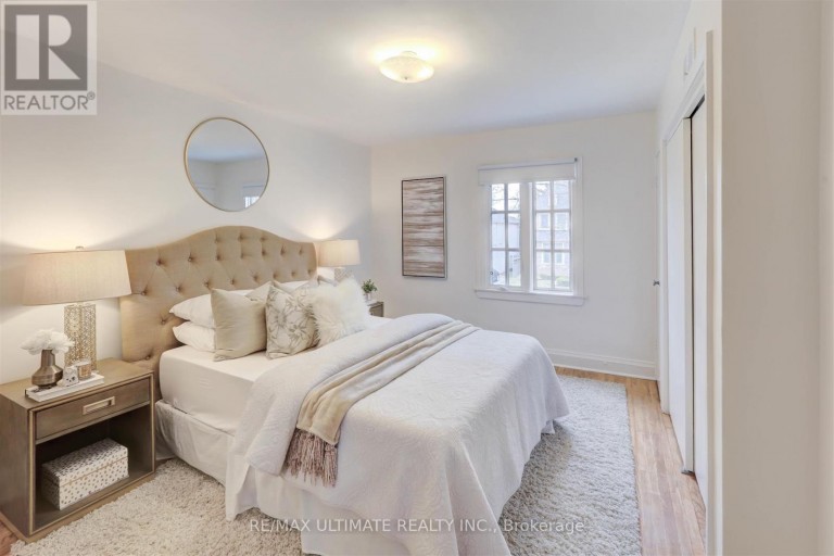 12 TREGELLIS ROAD, Toronto (Lansing-Westgate), Ontario, M3H1K2