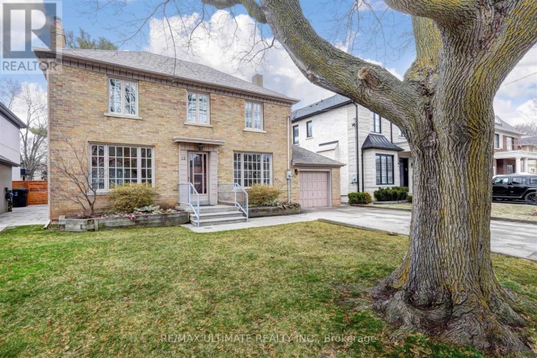 12 TREGELLIS ROAD, Toronto (Lansing-Westgate), Ontario, M3H1K2