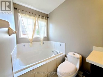 89 SKYWOOD DRIVE Richmond Hill (Jefferson) Ontario photo 14