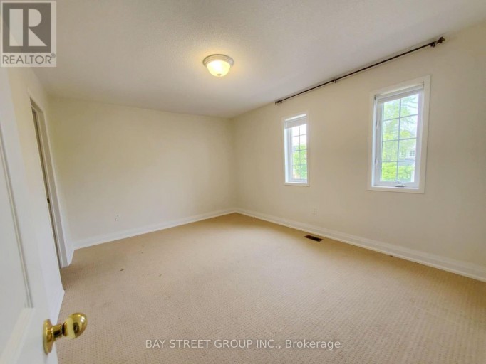 89 SKYWOOD DRIVE, Richmond Hill (Jefferson), Ontario, L4E4K8