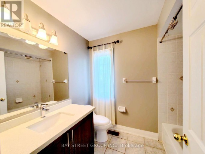 89 SKYWOOD DRIVE, Richmond Hill (Jefferson), Ontario, L4E4K8