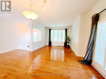 89 SKYWOOD DRIVE Richmond Hill (Jefferson) Ontario photo 3