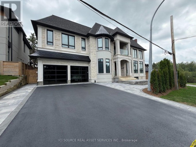 211 KENNEDY STREET W, Aurora (Aurora Village), Ontario, L4G2L9