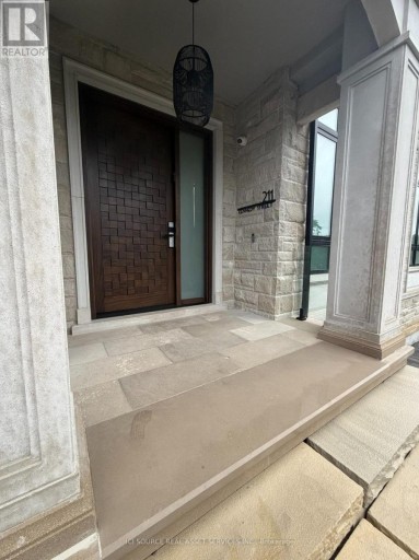 211 KENNEDY STREET W, Aurora (Aurora Village), Ontario, L4G2L9