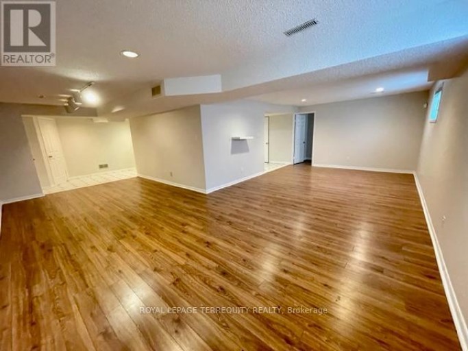 743 FIELDSTONE ROAD, Mississauga (Erindale), Ontario, L5C3K7