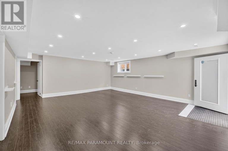 38 YORK ROAD, Toronto (Kingsview Village-The Westway), Ontario, M9R3E4