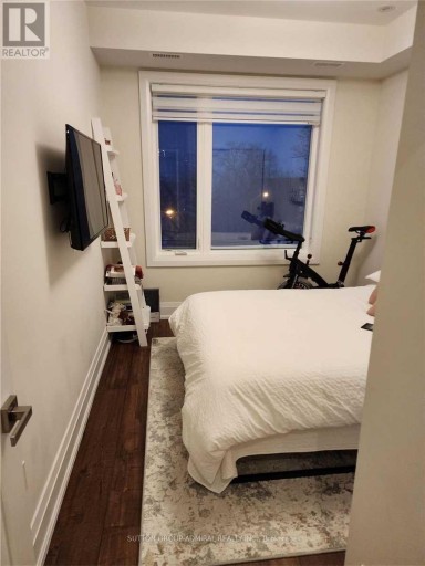201 - 15 ENNERDALE ROAD, Toronto (Caledonia-Fairbank), Ontario, M6E4C2