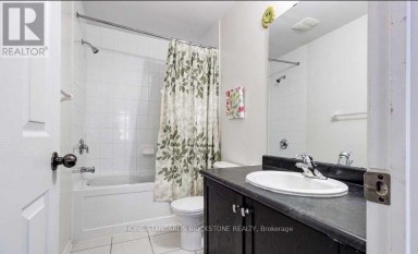 25 - 7 SIRENTE DRIVE Hamilton (Crerar) Ontario photo 22
