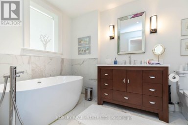 MAIN - 32 EDMUND AVENUE Toronto (Casa Loma) Ontario photo 13