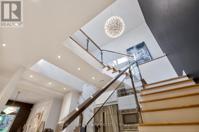 88 SOUTH KINGSWAY WAY, Toronto (High Park-Swansea), Ontario, M6S3T3